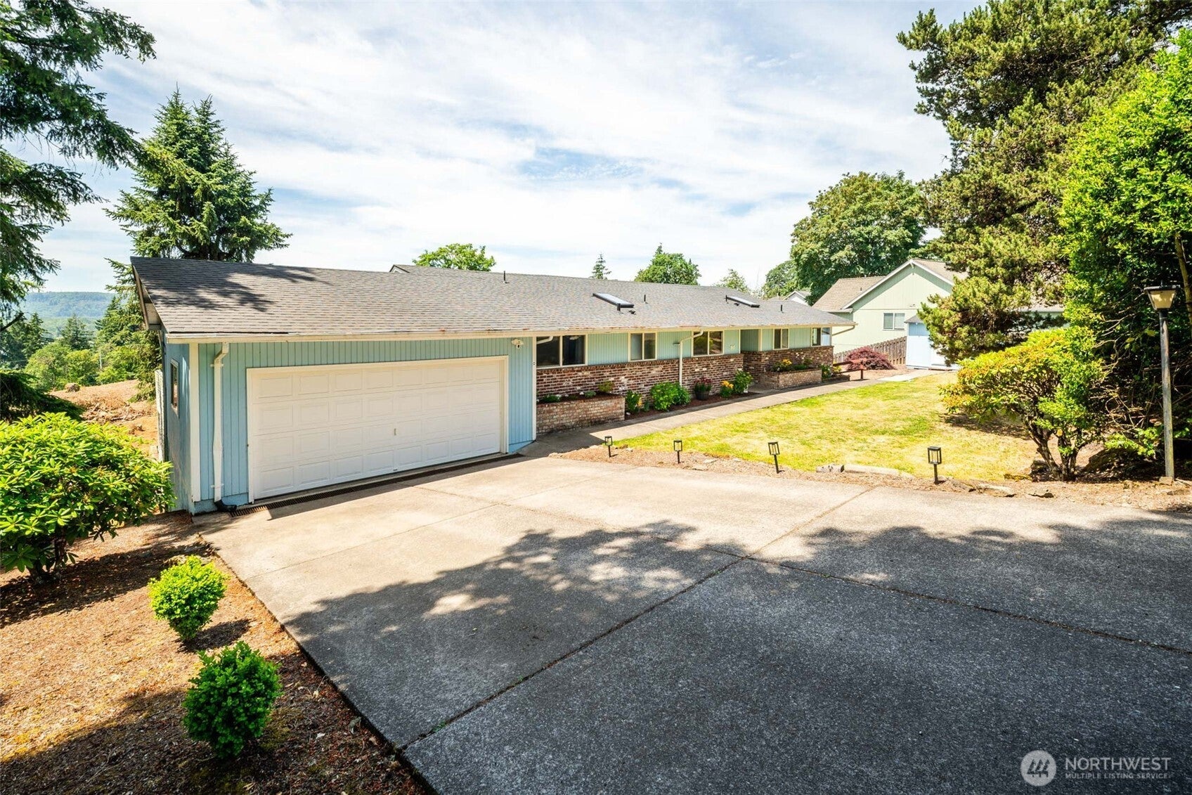 80 Summit Drive — photo