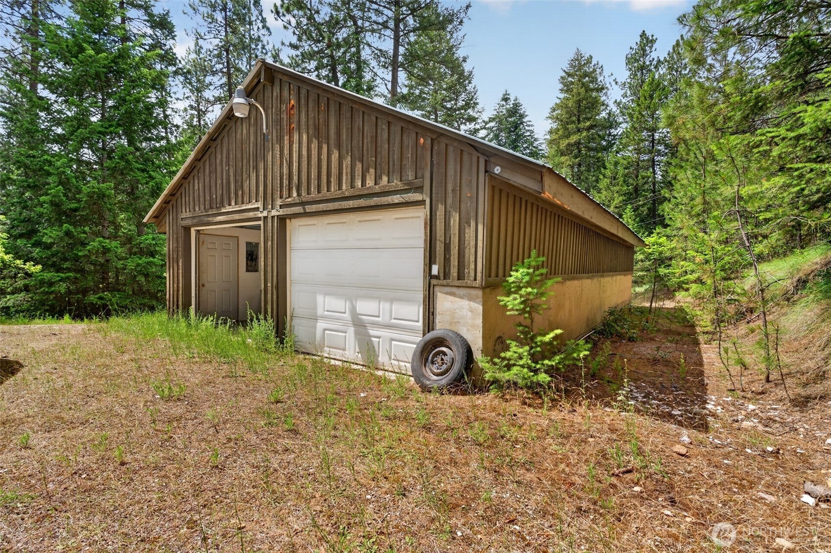 Home in Valley, WA 99181 — photo 3
