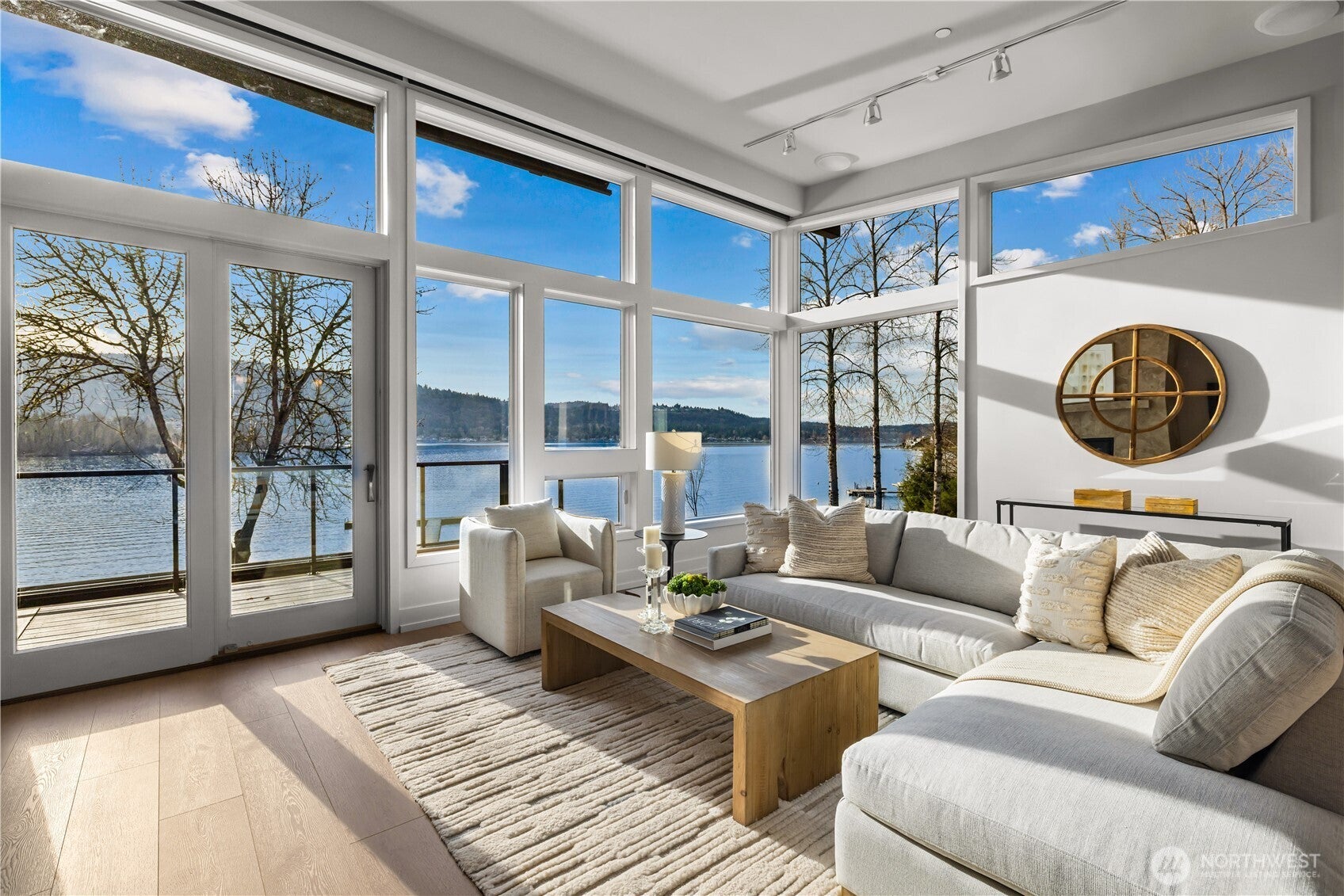 4323 E Lake Sammamish Parkway SE 4323 — photo