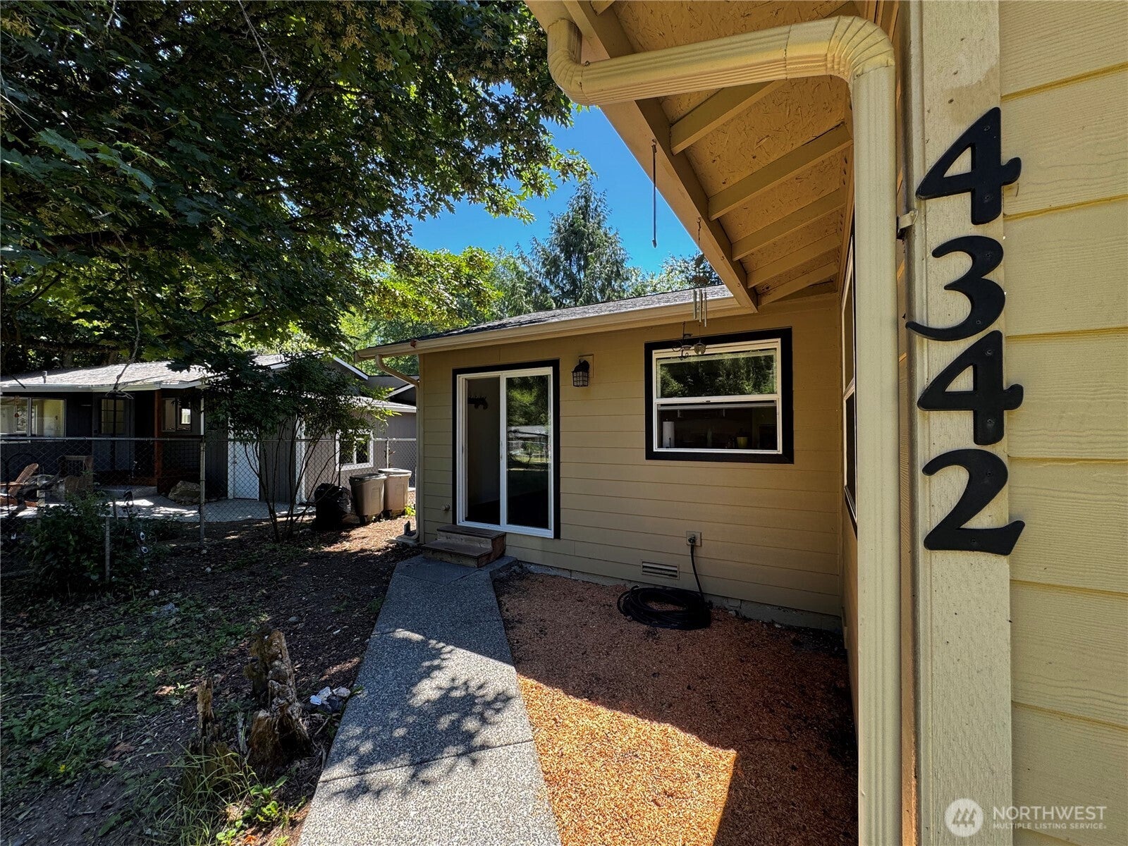 4342 Herring Street — photo