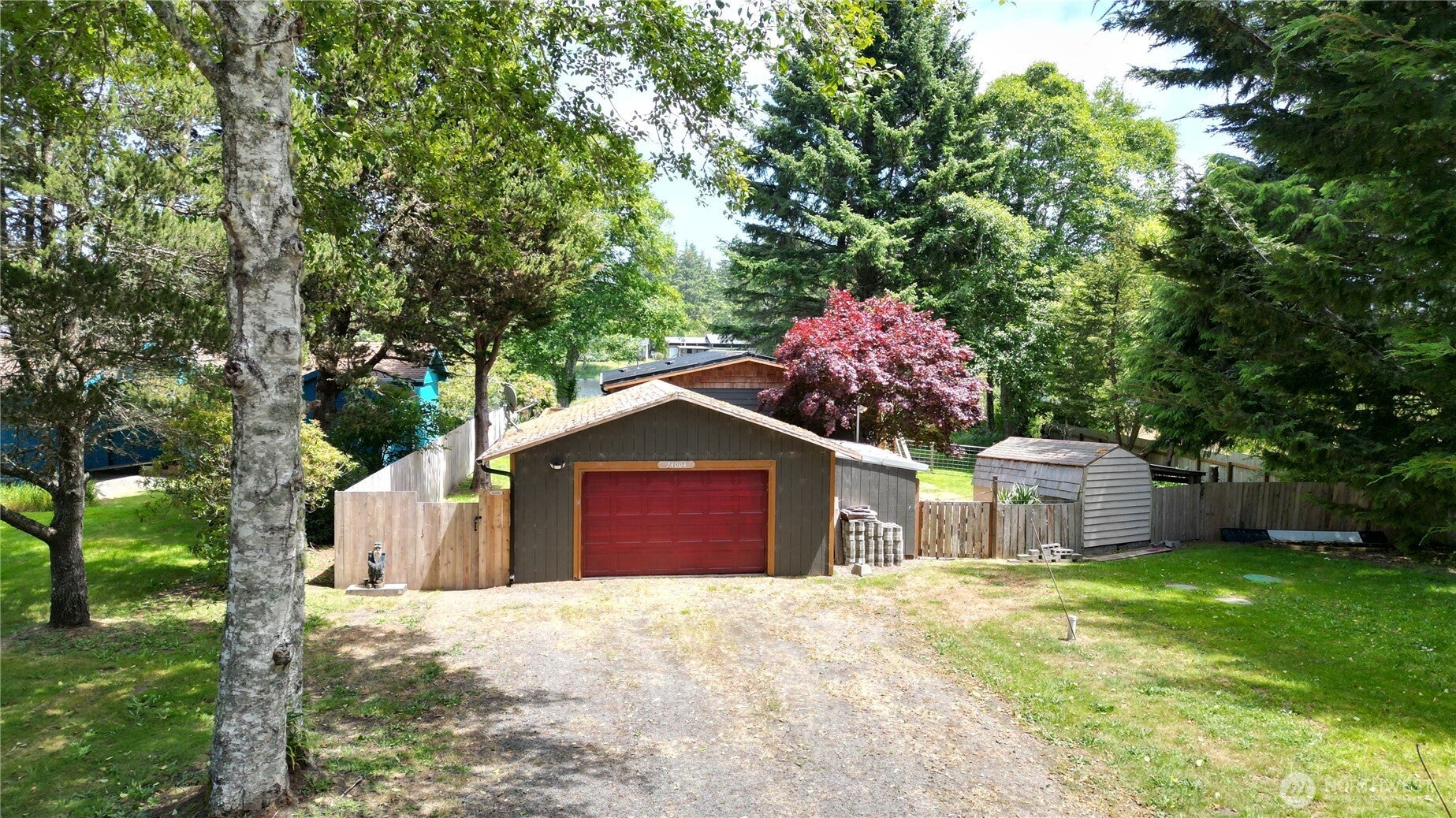 24004 Birch Place — photo