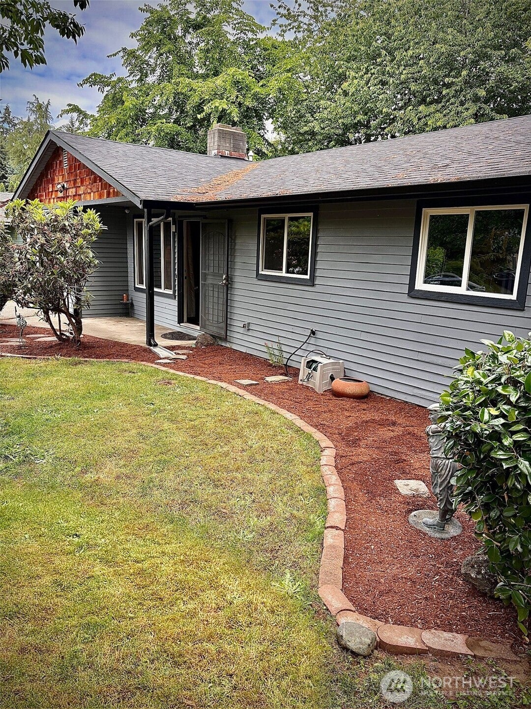 4908 34th Court SE — photo
