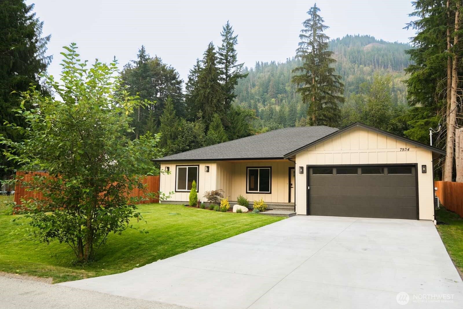 7934 Oregon Trail — photo