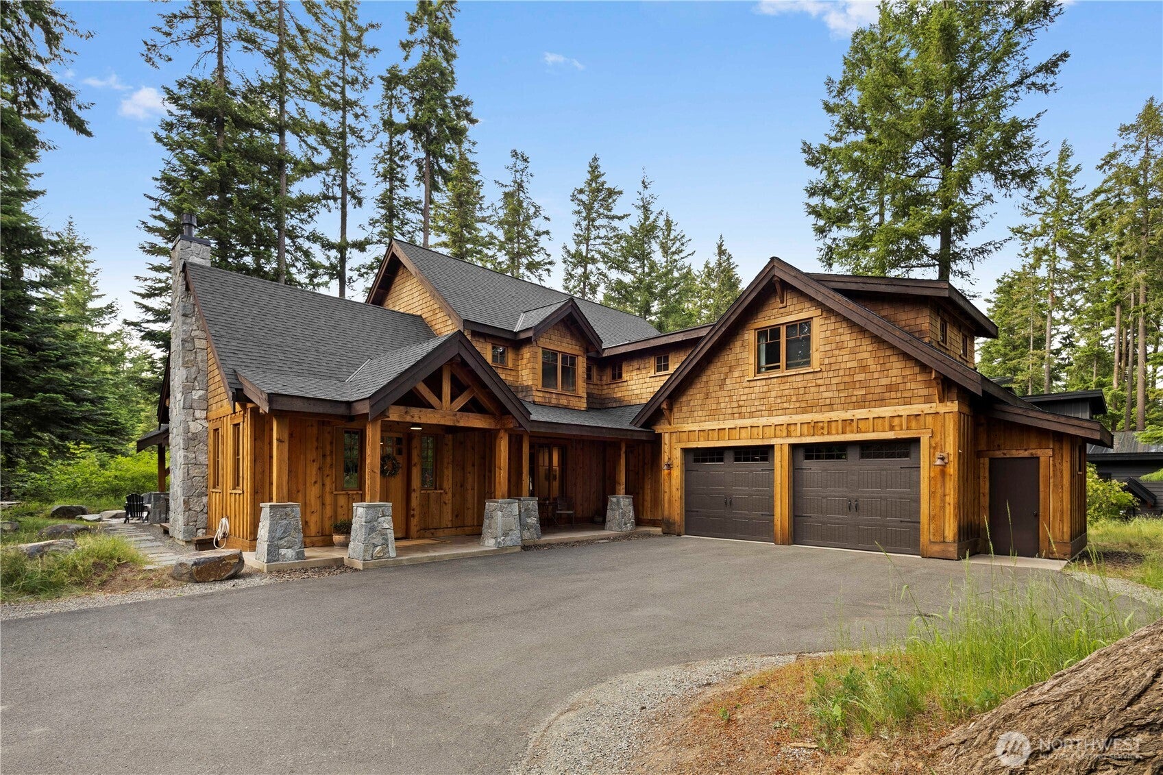 51 Columbine Court — photo