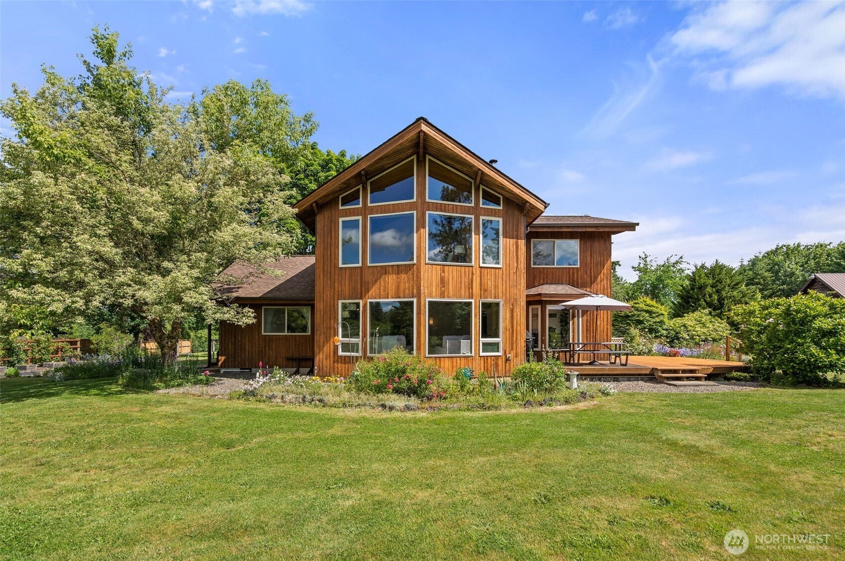 1090 Middle Fork Road — photo