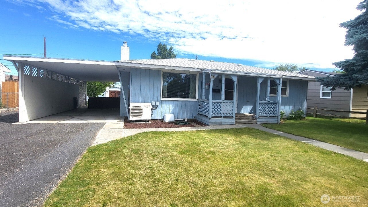 268 Park Pl SE — photo