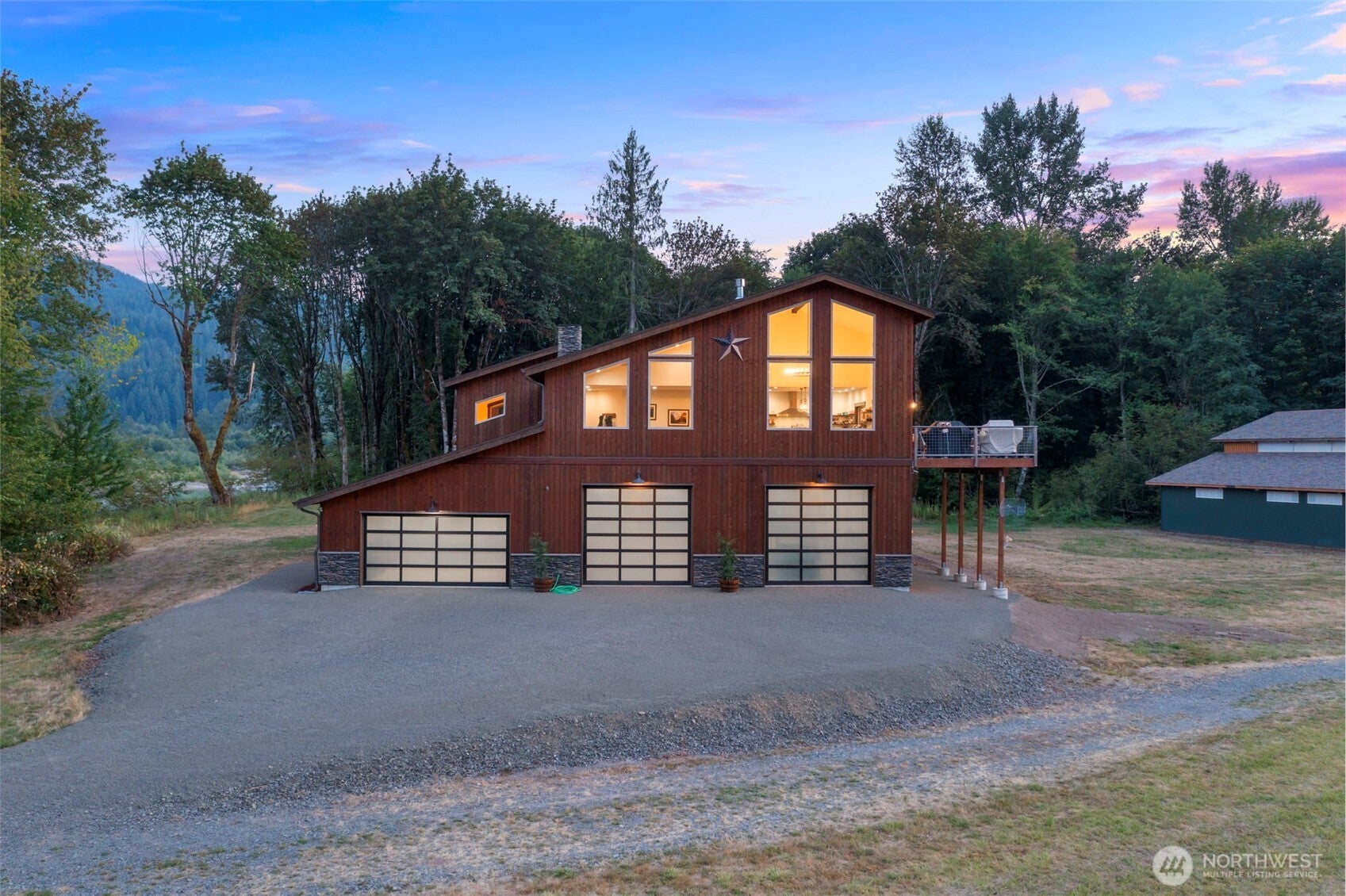 10718 US 12 — photo