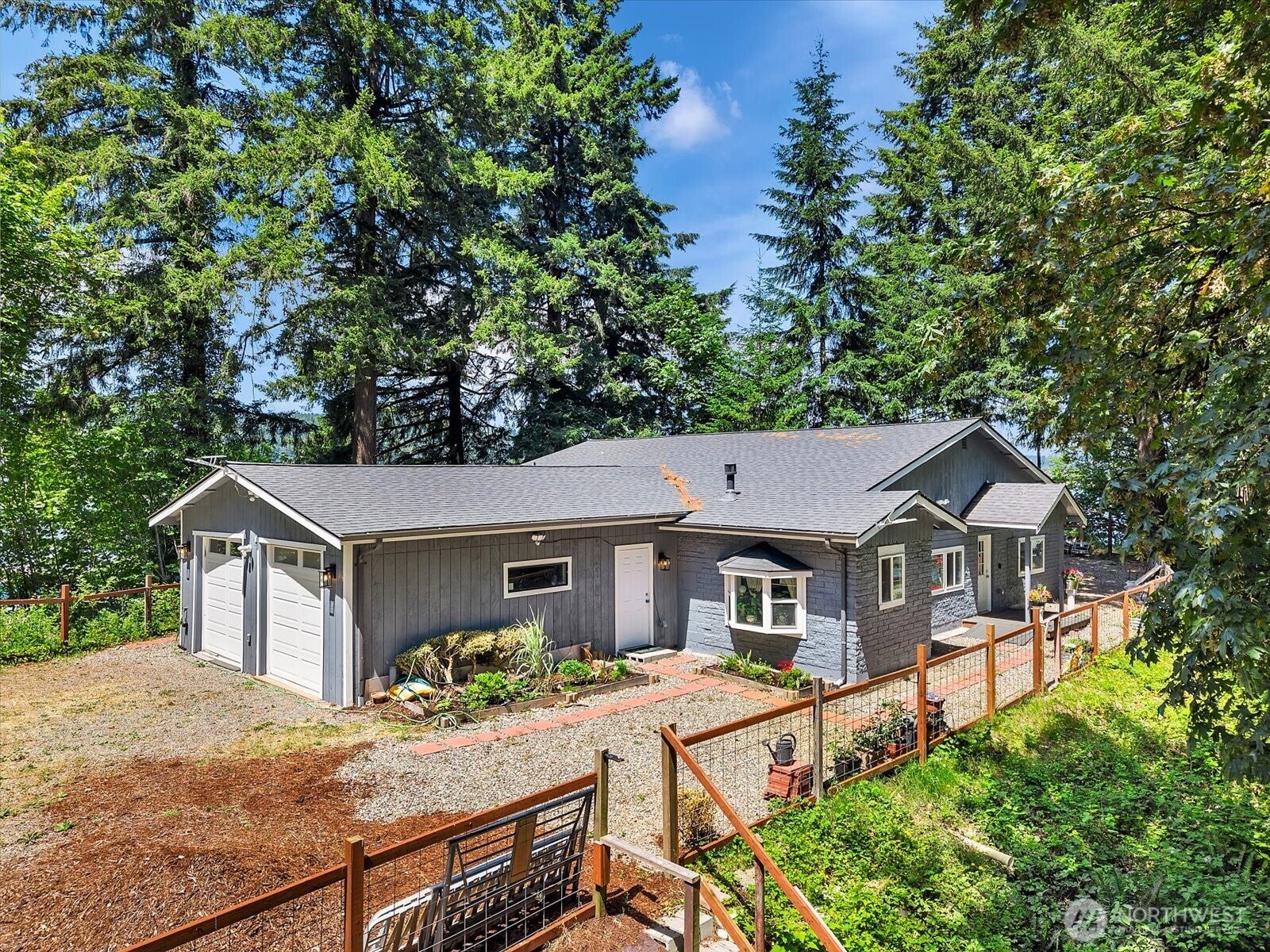 1302 SW Bay Street — photo