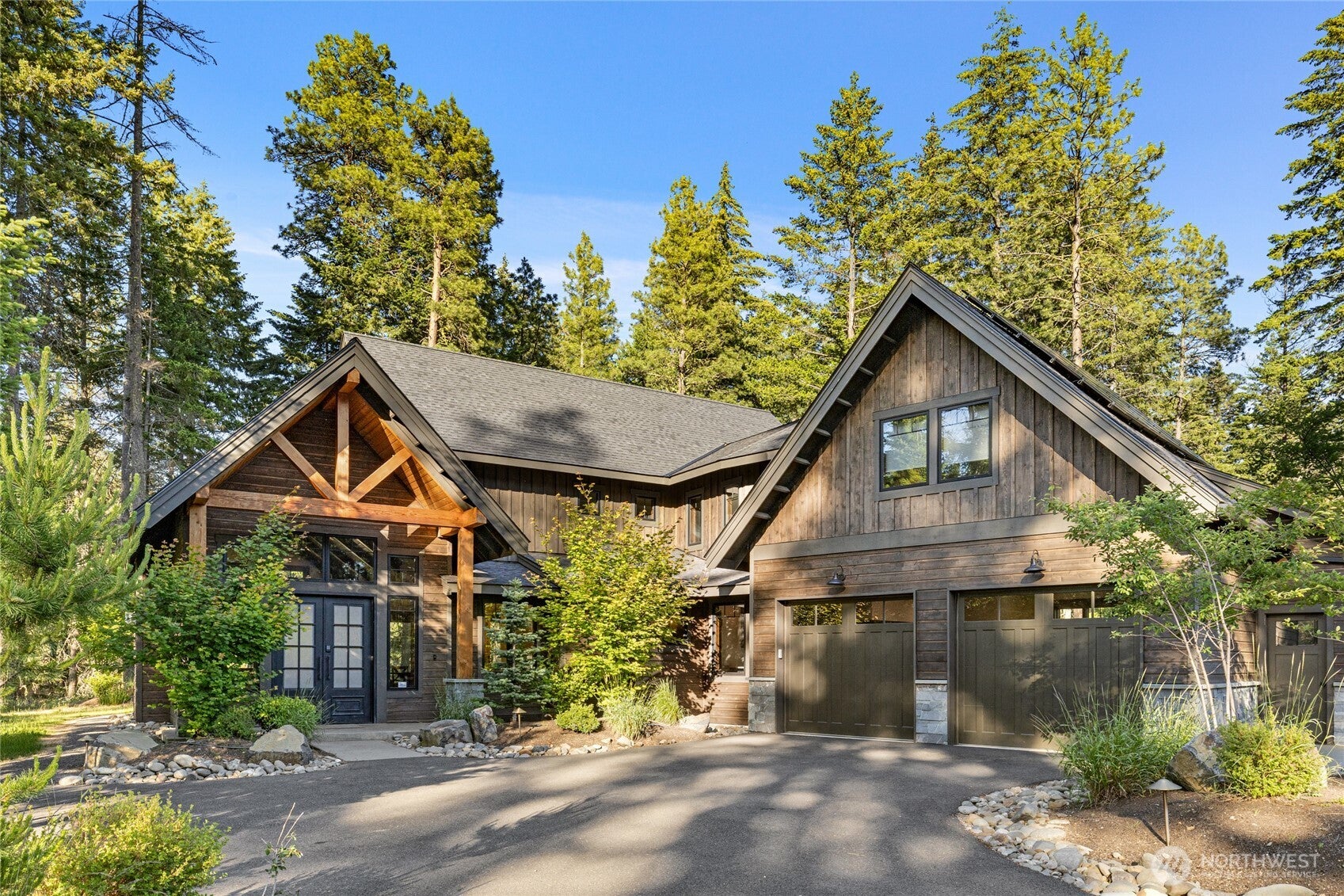 1230 Kokanee Loop — photo
