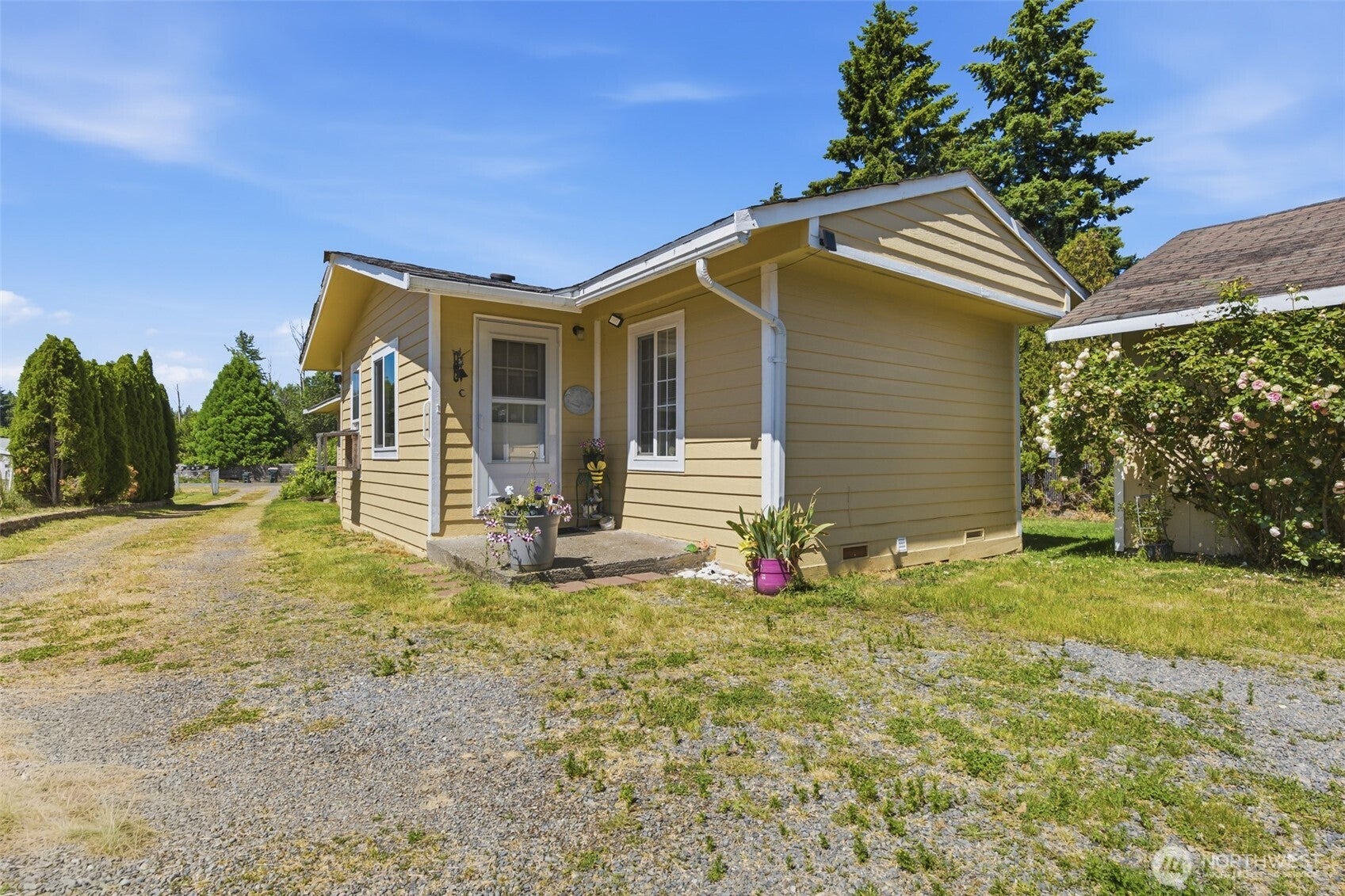 8516 Pepperidge Lane SE — photo