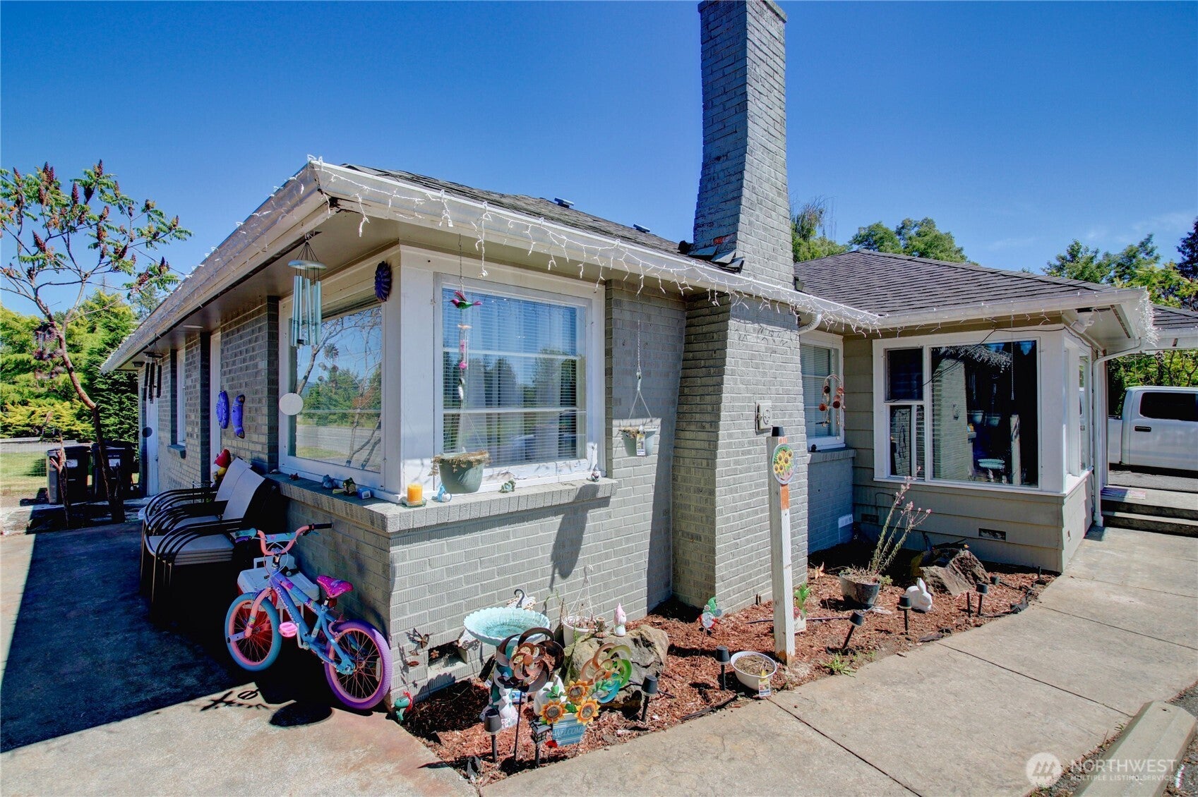 3312 E College Way — photo