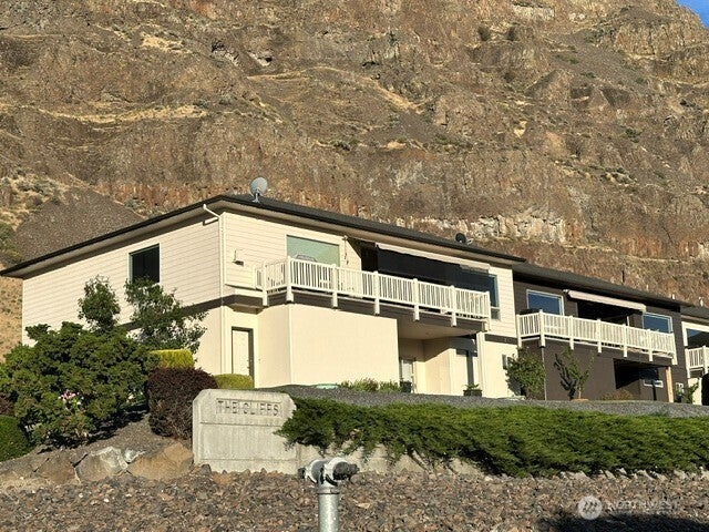 9021 NW Crescent Bar Road 1 — photo