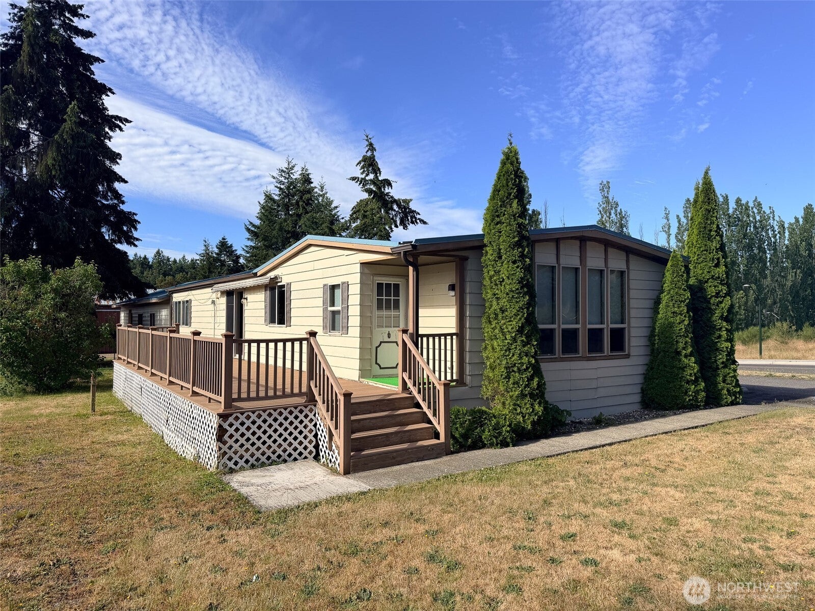 611 Cedar Drive 77 — photo