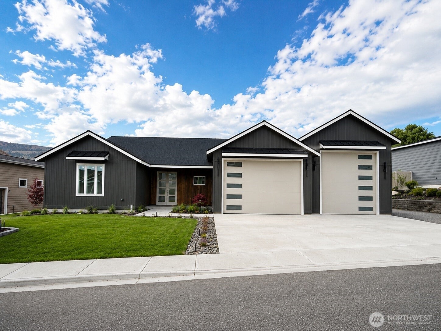 15005 Allison Place — photo