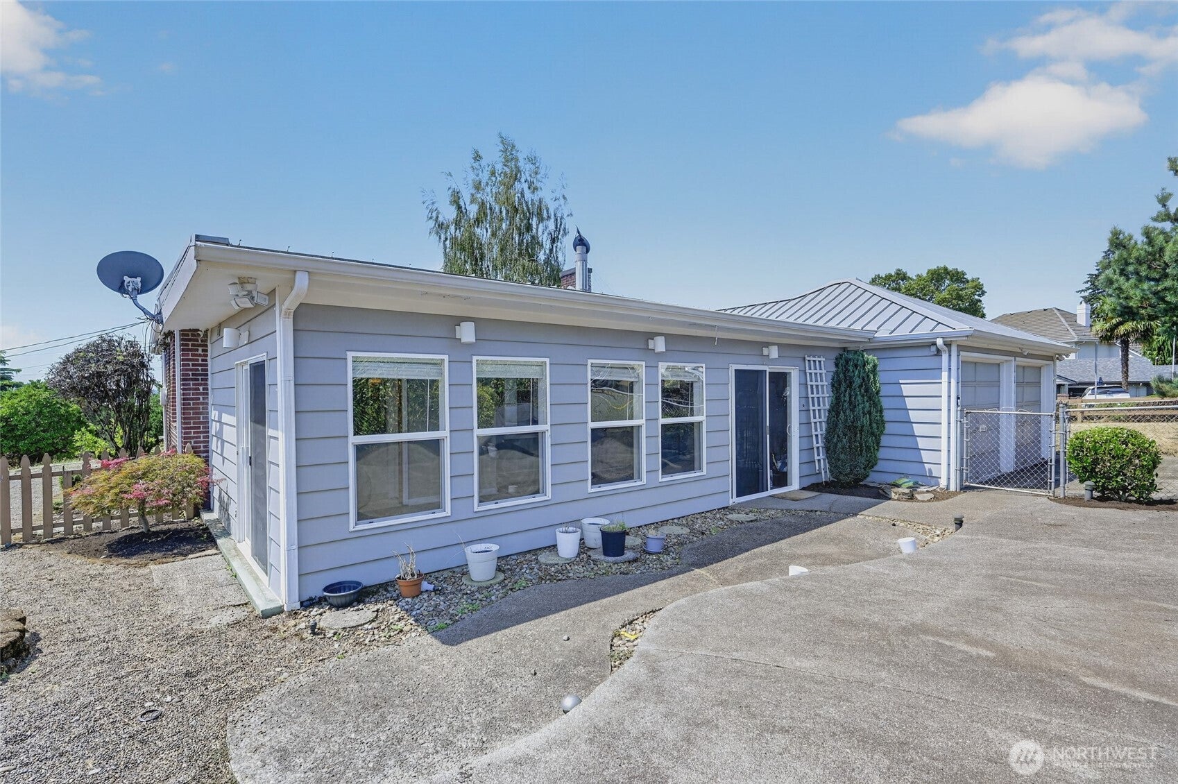 6805 SE Middle Way — photo