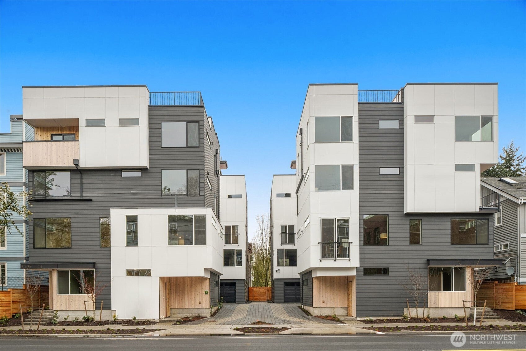 1127 10th Avenue E — photo