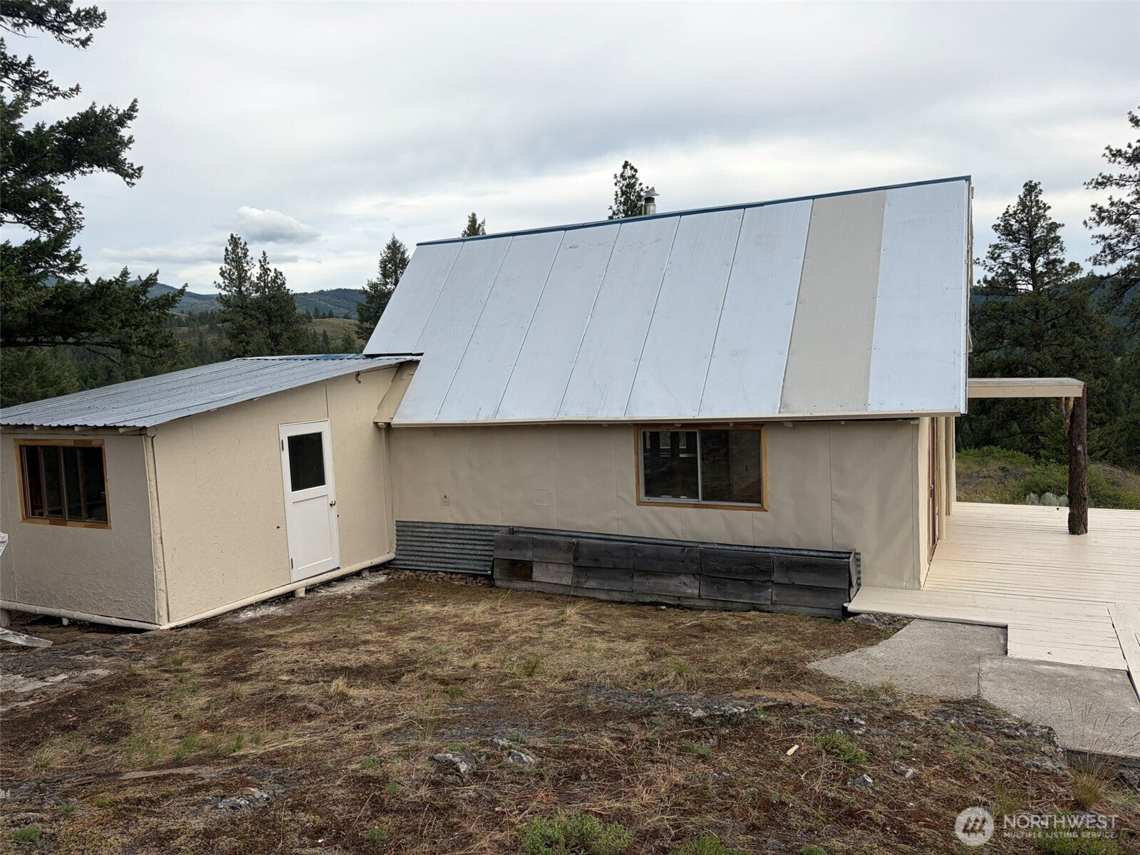 184 N Lambert Lane — photo