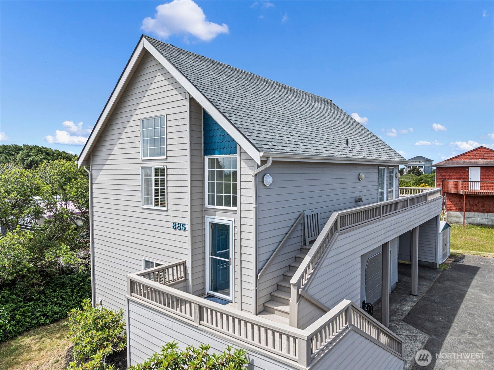 885 Ocean Shores Boulevard SW — photo