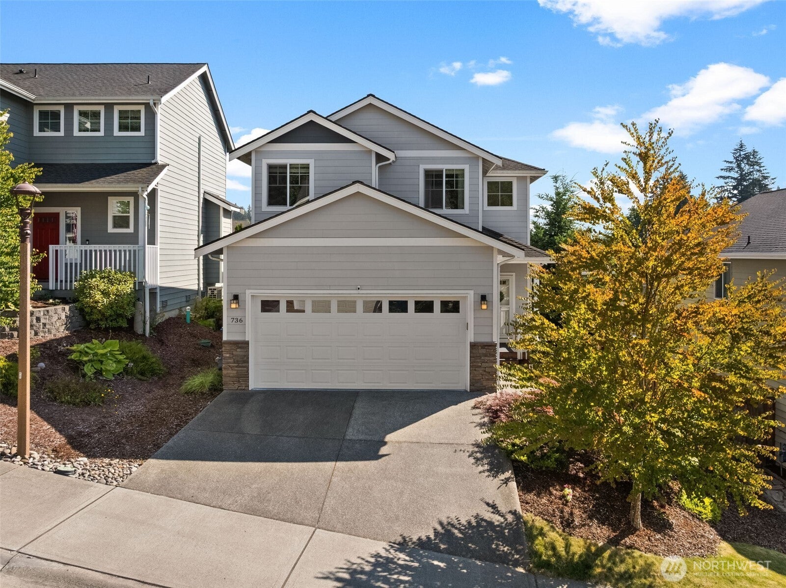 736 Freedom Court SE — photo