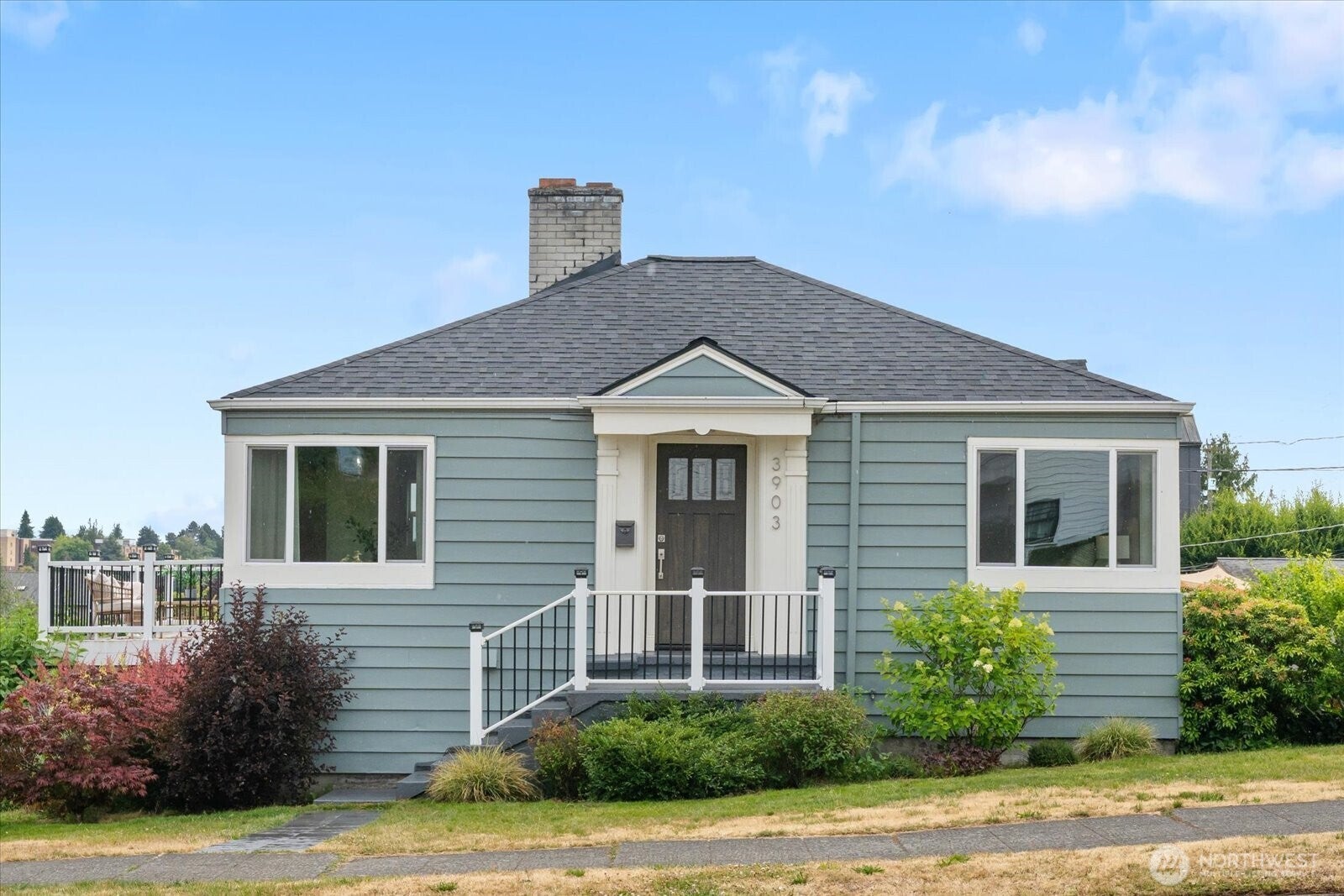 3903 SW Dakota Street — photo