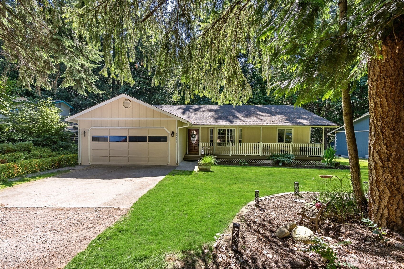 21827 Crest Lane SE — photo