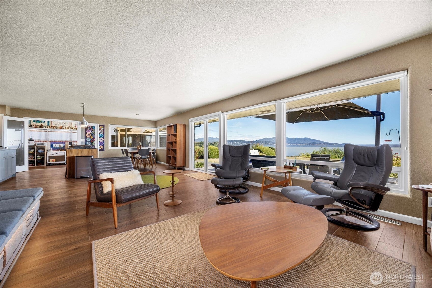 3919 Cliffside Drive — photo