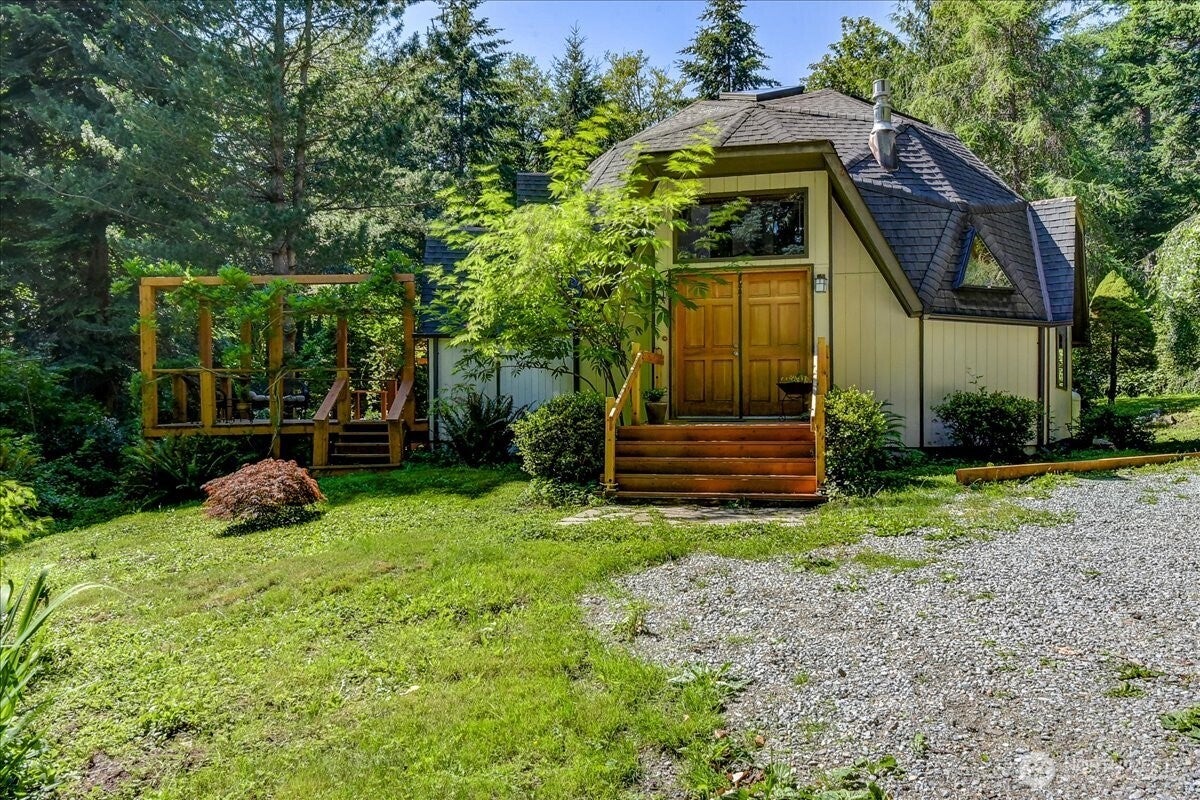 3971 SE Camano Drive — photo
