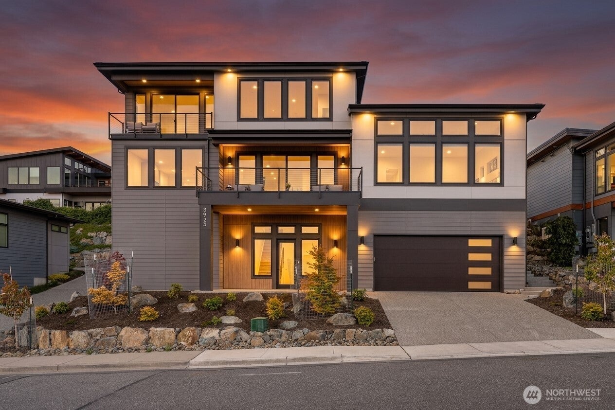 3923 Rock Ridge Parkway — photo