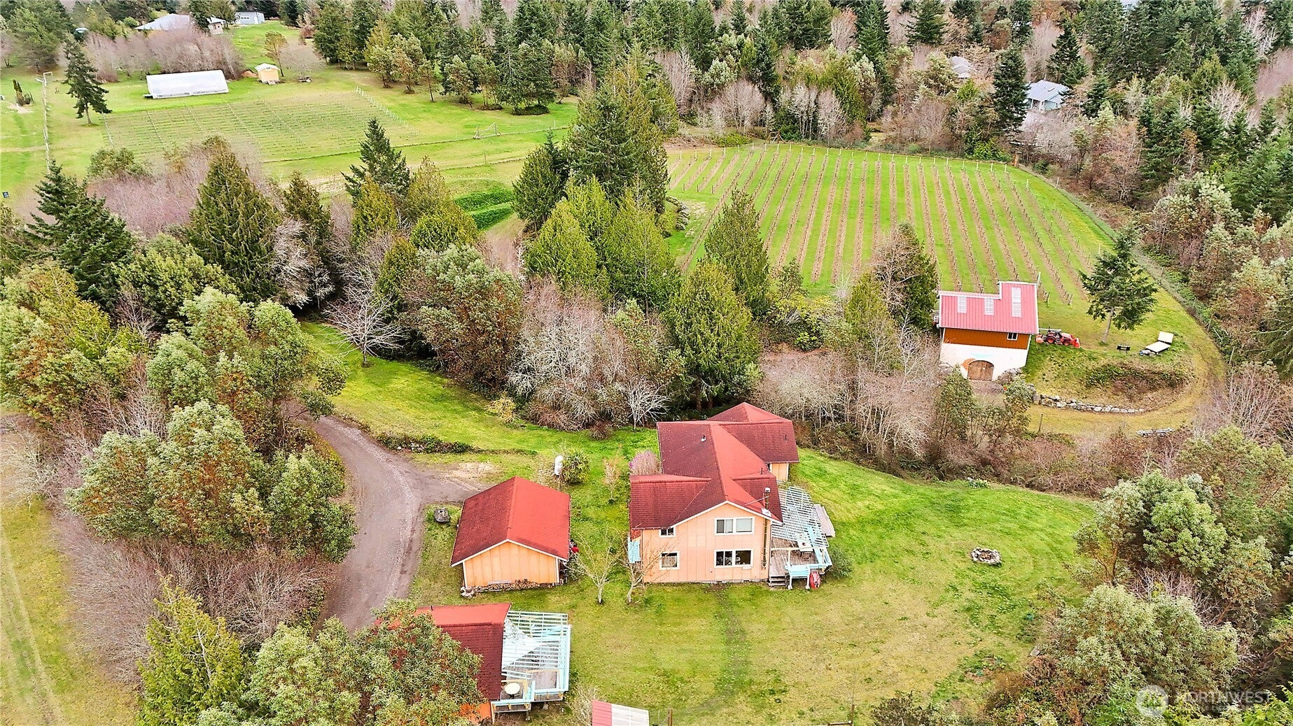 1673 Woodland Drive — photo