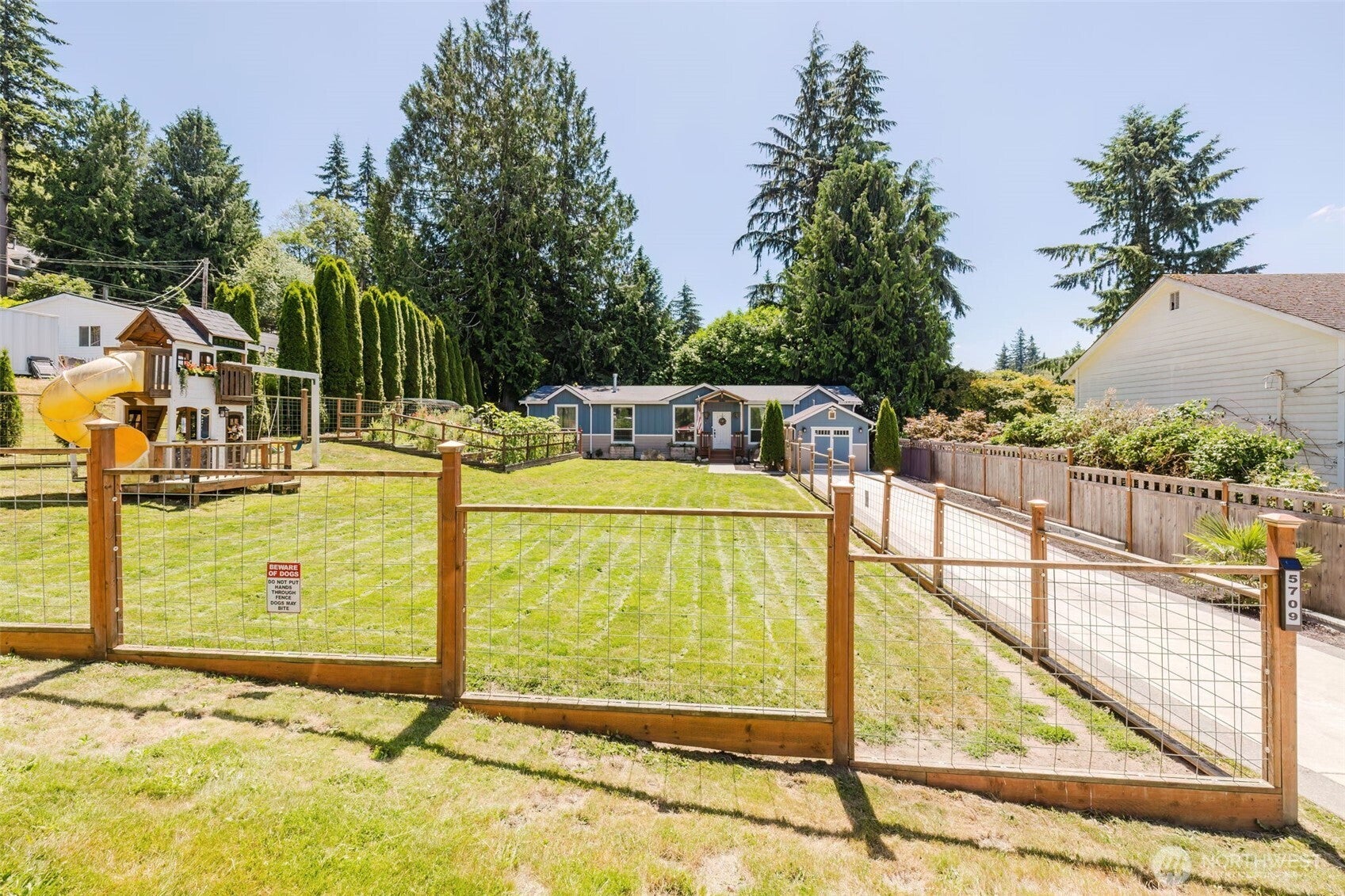 5709 NE Woodburn Road — photo