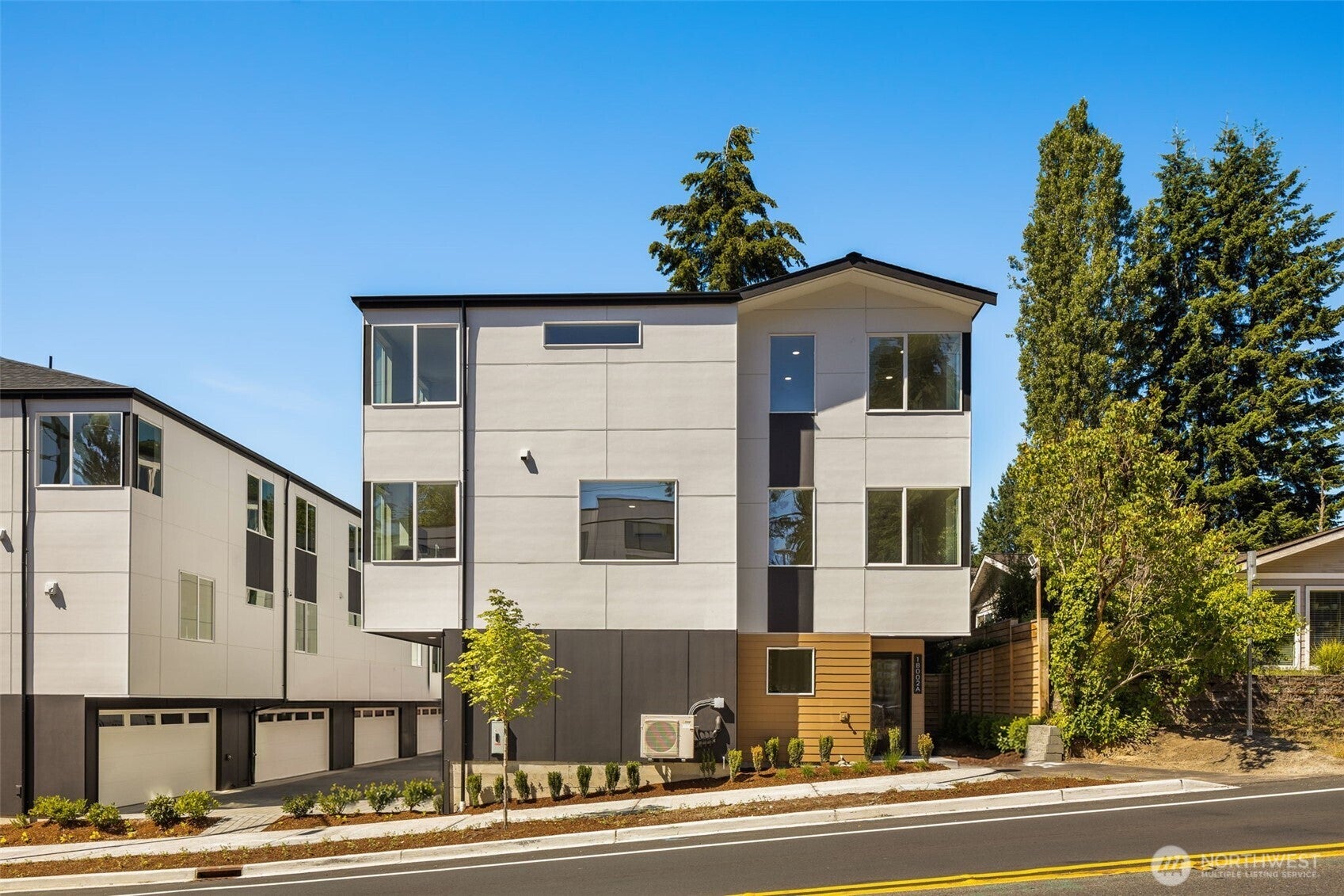 18002 10th Avenue NE — photo