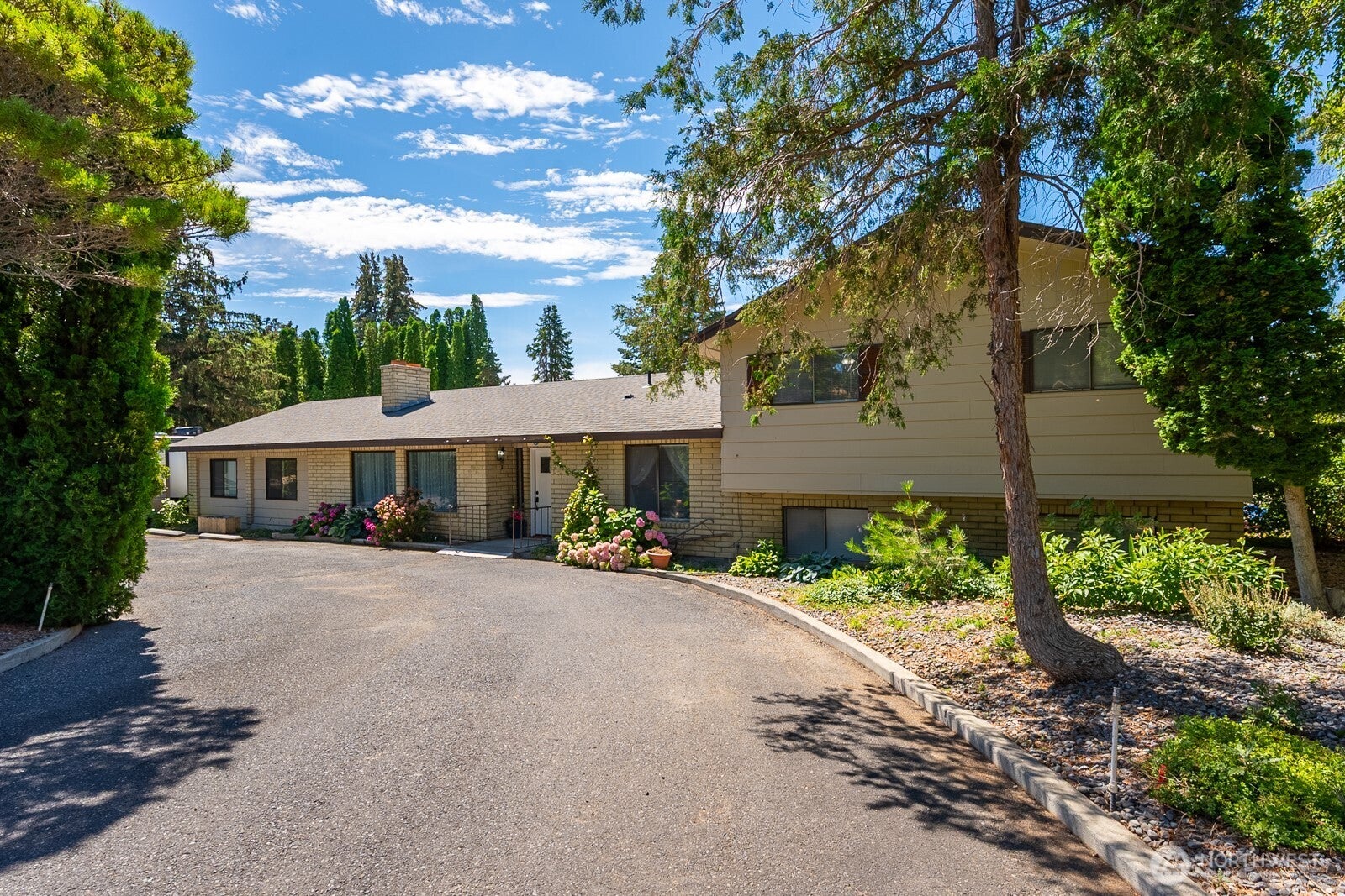 5255 NW Painted Hills Drive — photo