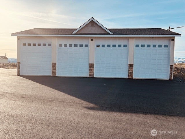 9967 W.8 Road NW F 32 — photo