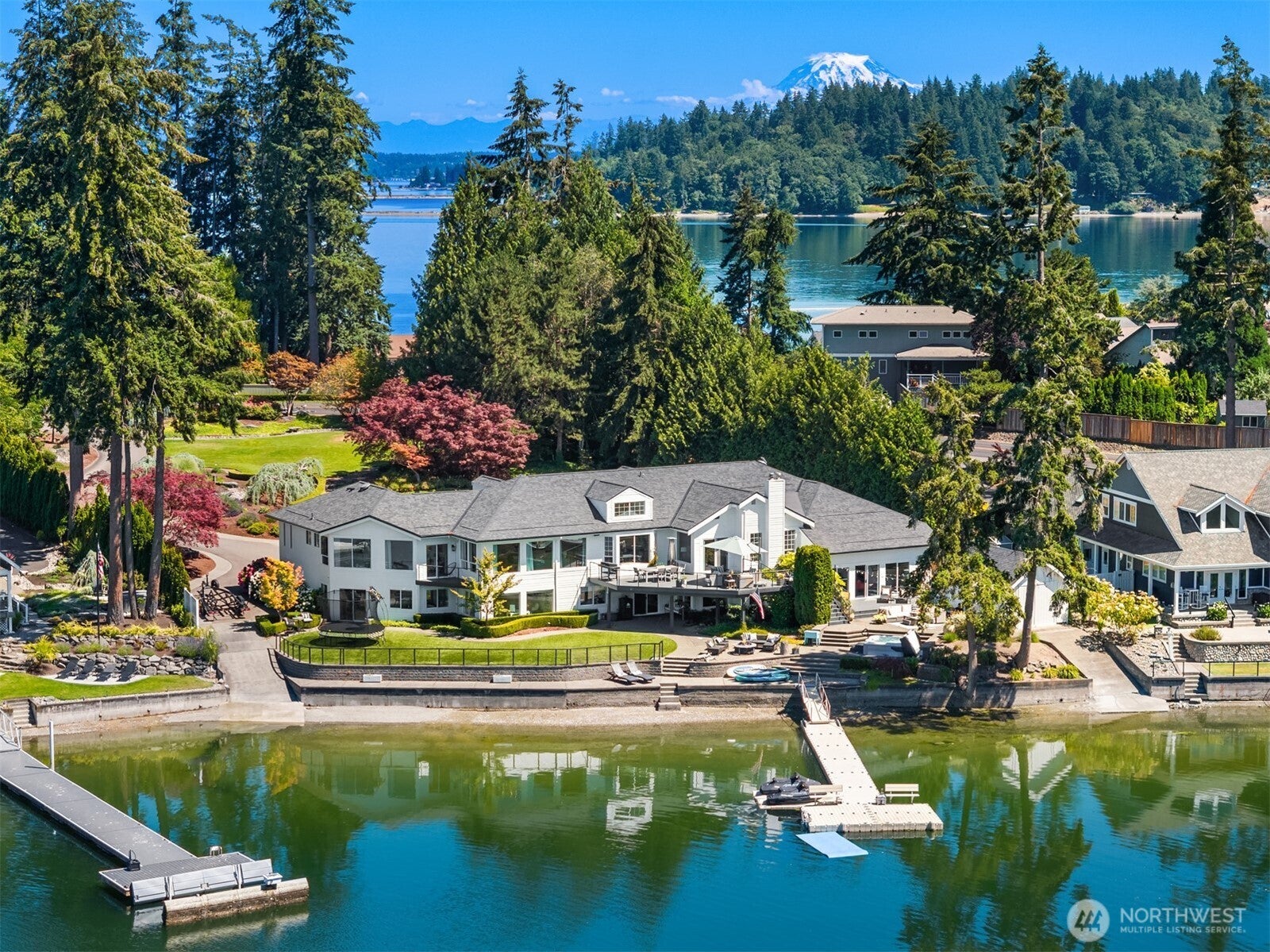 2916 Horsehead Bay Drive NW — photo