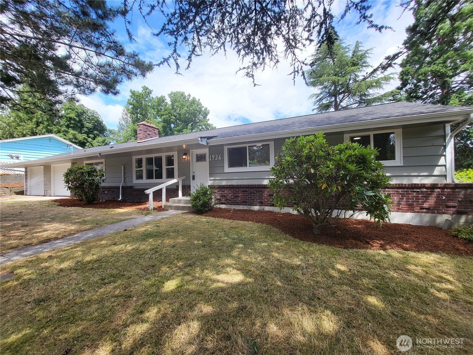 1936 NE Clemens Street — photo