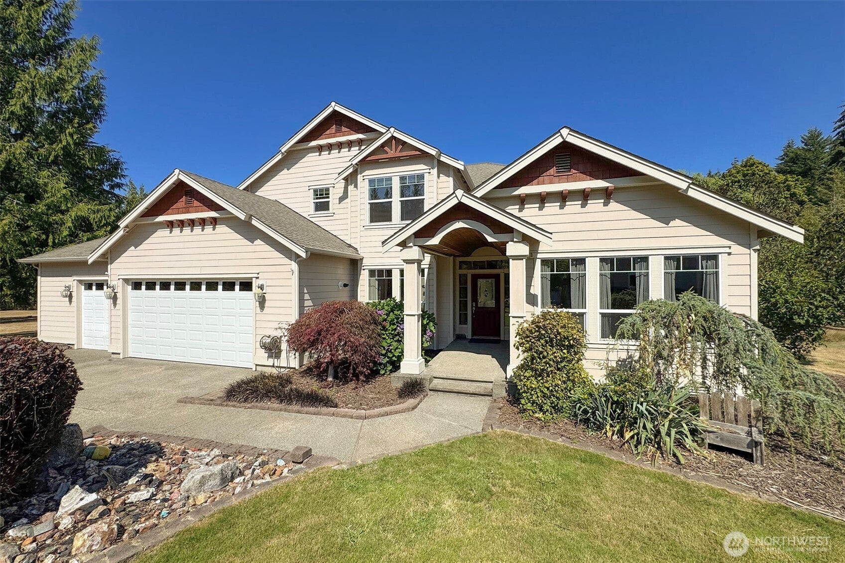 1706 Lower Elwha Road — photo