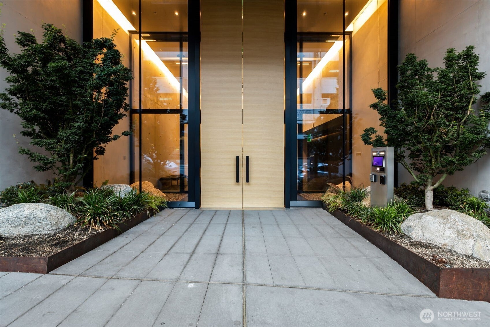 300 Virginia Street 3103 — photo