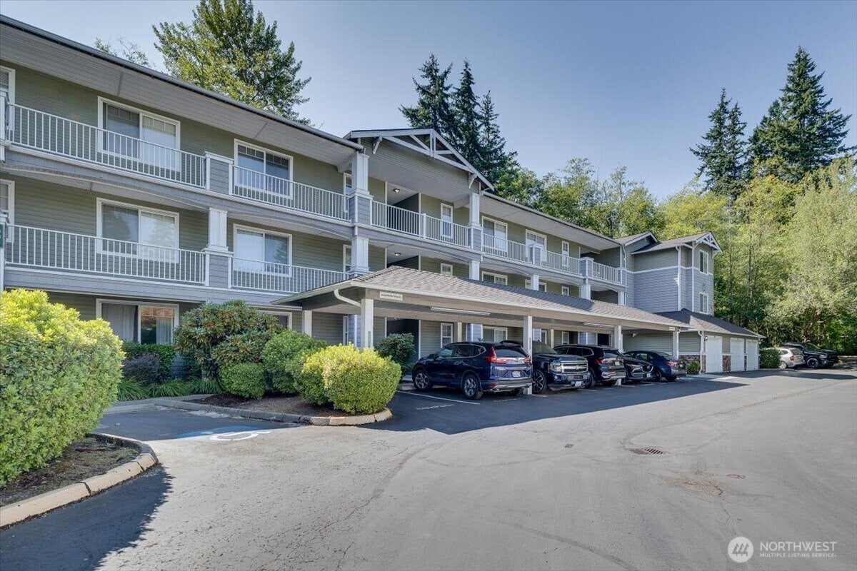 12712 Admiralty Way B204 — photo