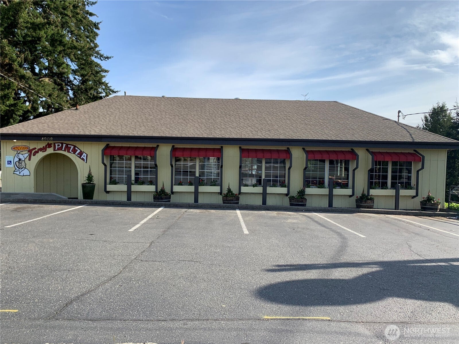 4908 Kitsap Way — photo