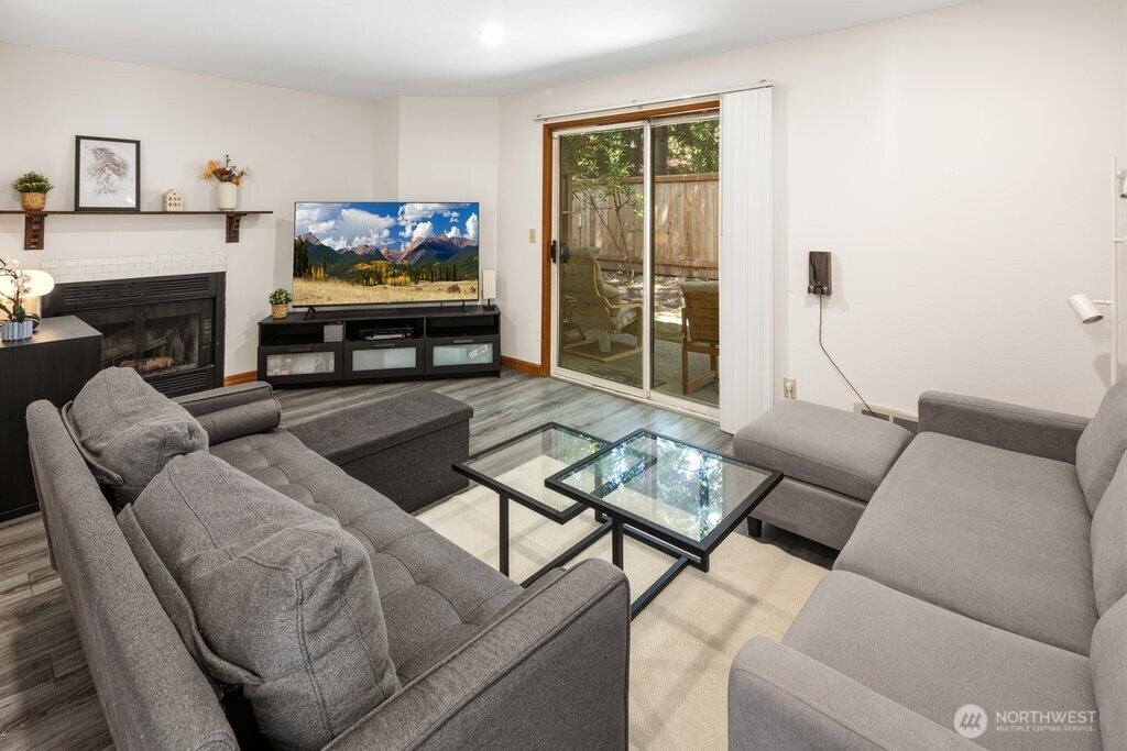 18910 Bothell Everett Highway #D4, Bothell, WA 98012 — photo 2