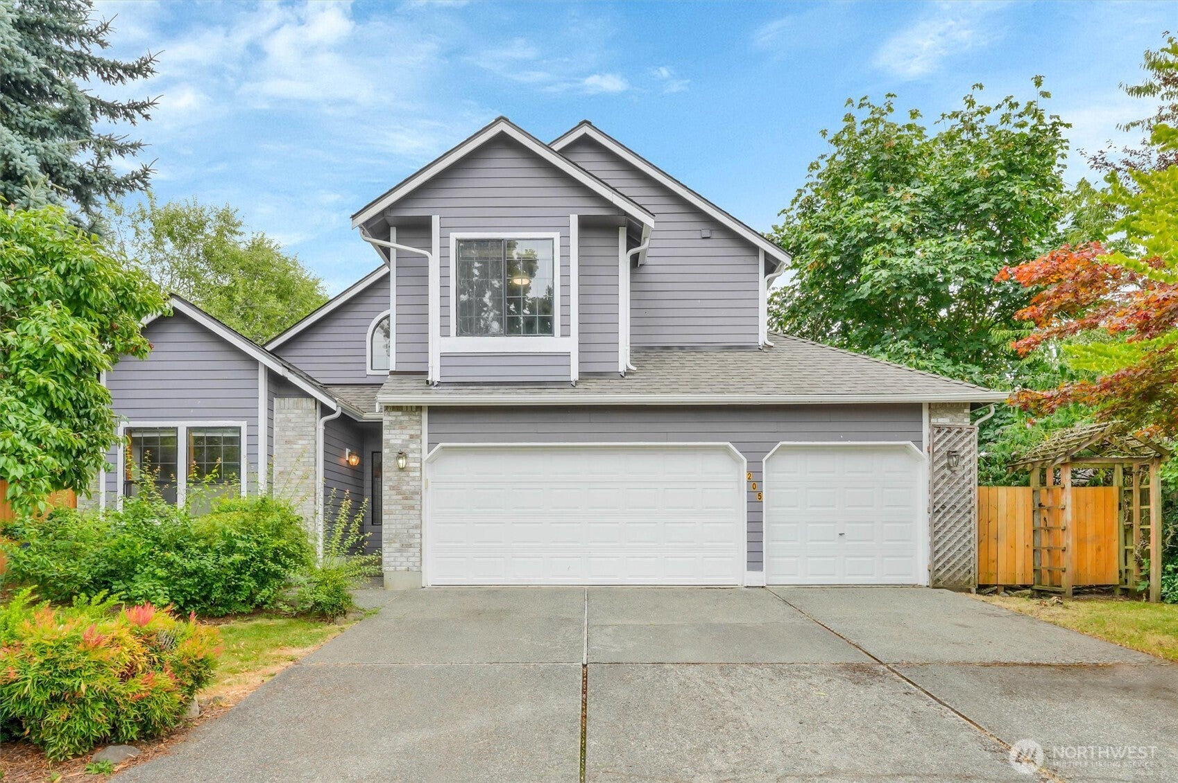 205 Spring Place, Enumclaw, WA 98022 — photo 2