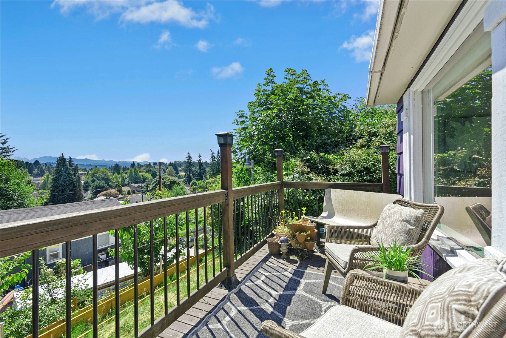 1035 Temple Drive — photo
