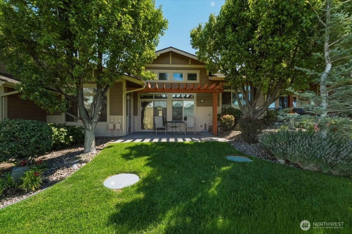 135 Red Hawk Drive — photo