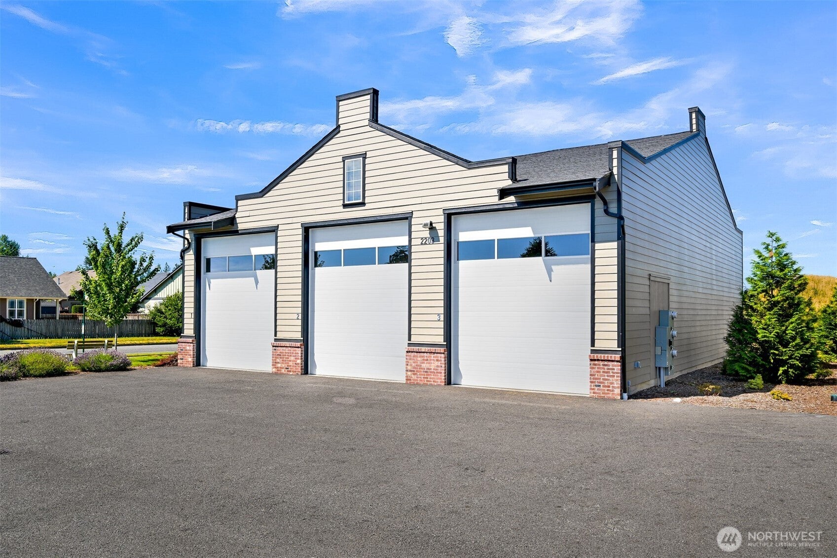 2203 Mercedes Drive 2 — photo