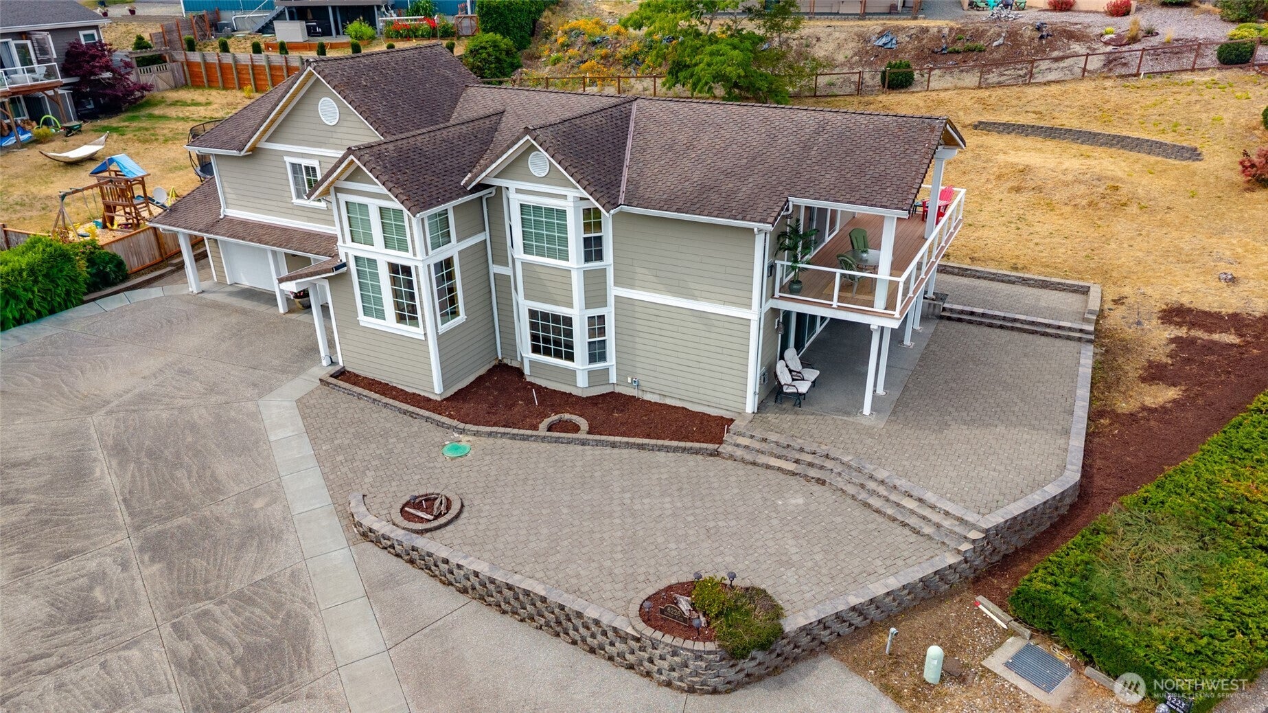 6226 Hinman Drive — photo