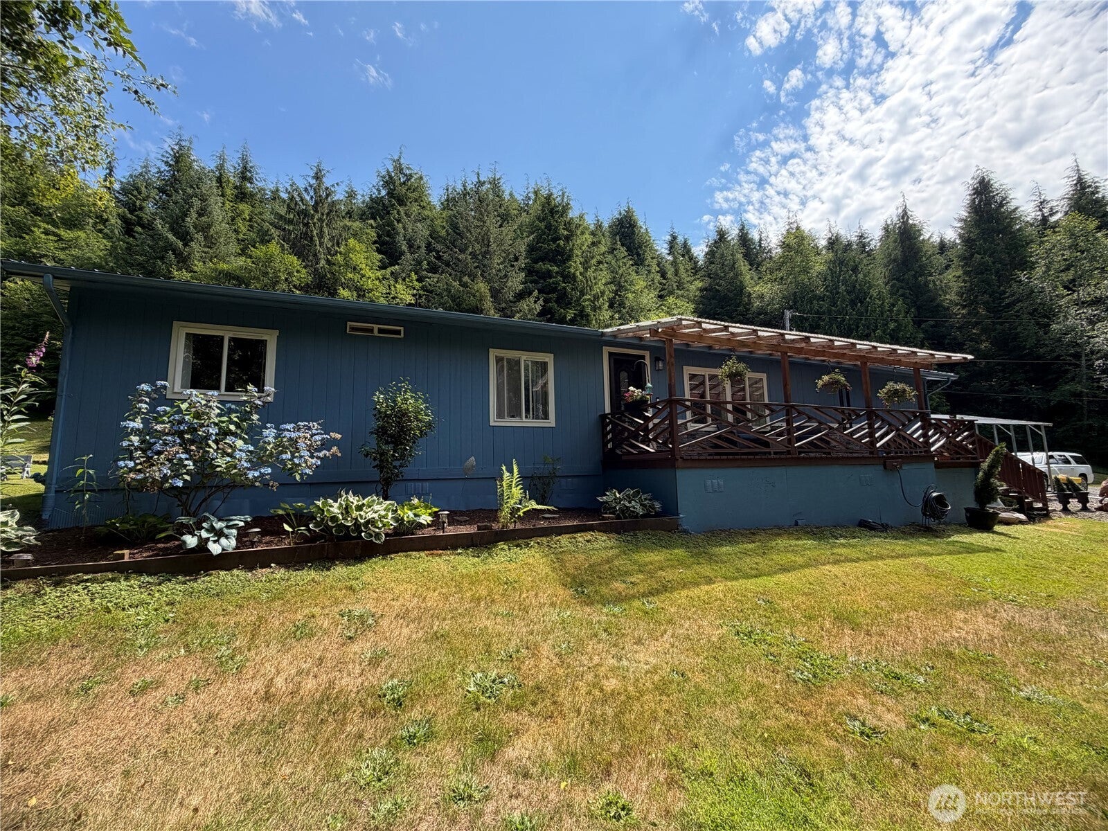 1705 Hwy 101 — photo