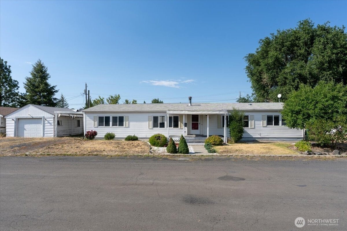 202 Marshall Street — photo