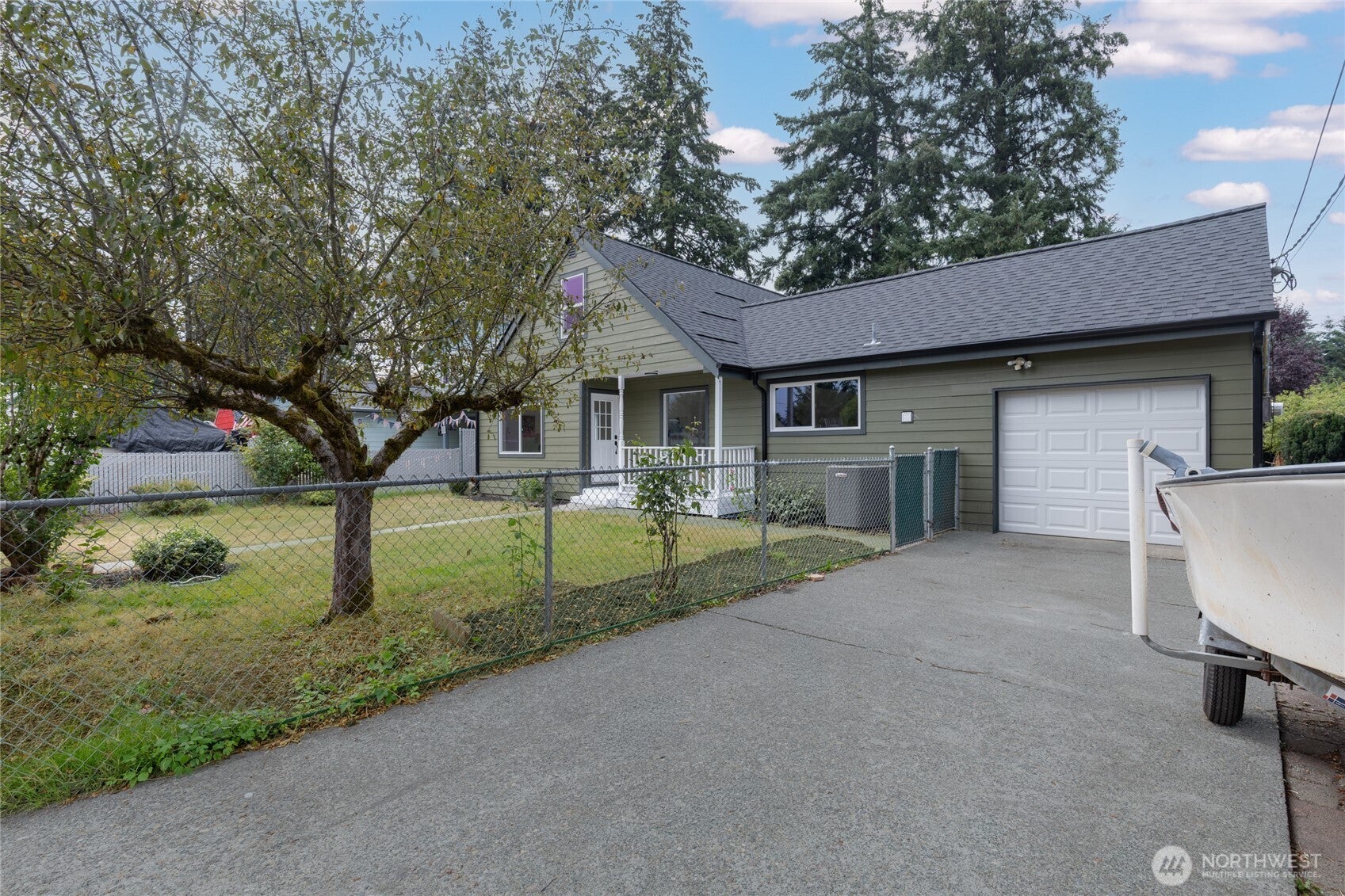 8407 Winona Street SW — photo