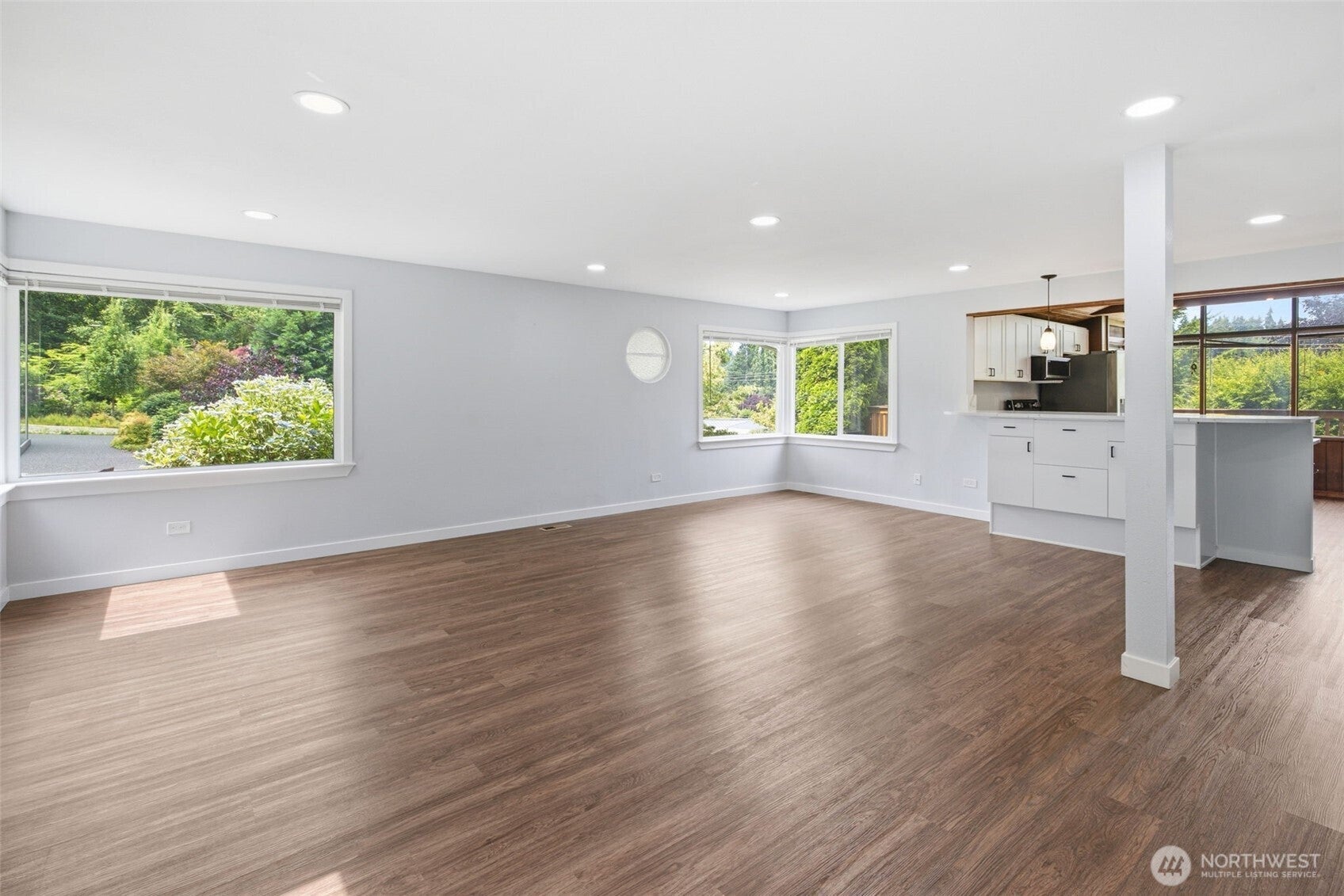 11331 E Riverside Drive, Bothell, WA 98011 — photo 3