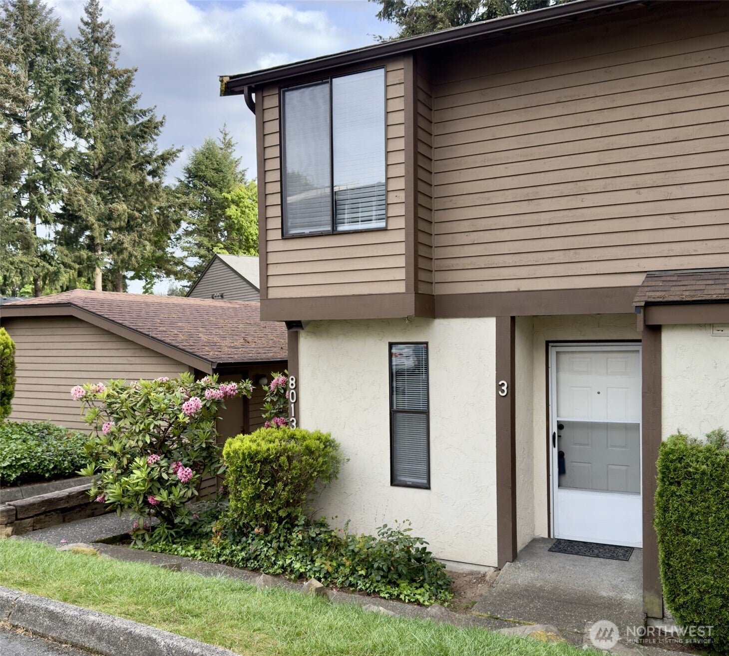 8013 NE 177th Court 403 — photo